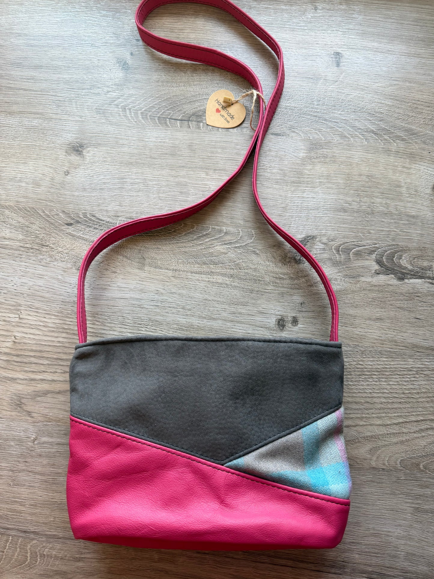 "Melina" Grau-Hellblau-Pink