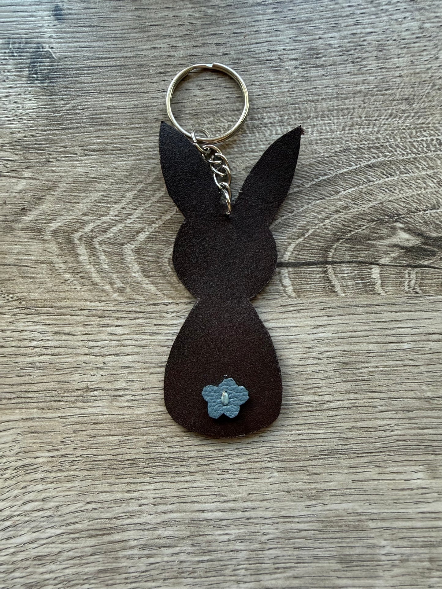 Hase mit Bommel