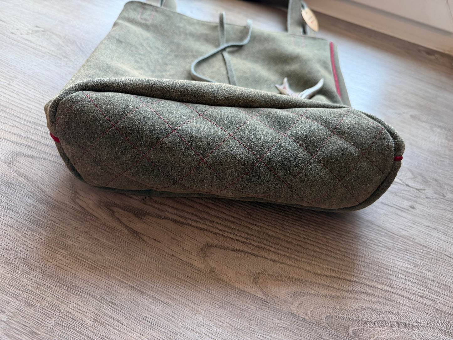 "Shopper" Trachtig Schlamm-Graugrün