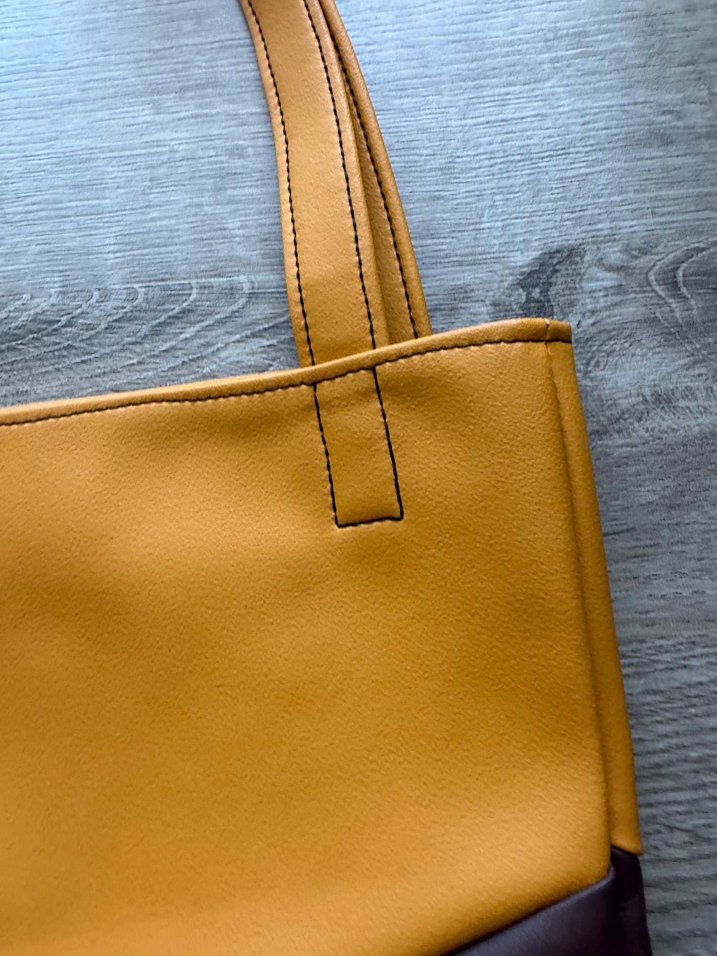 "Shopper" Dunkelgelb-Braun (Metallic)-Braun
