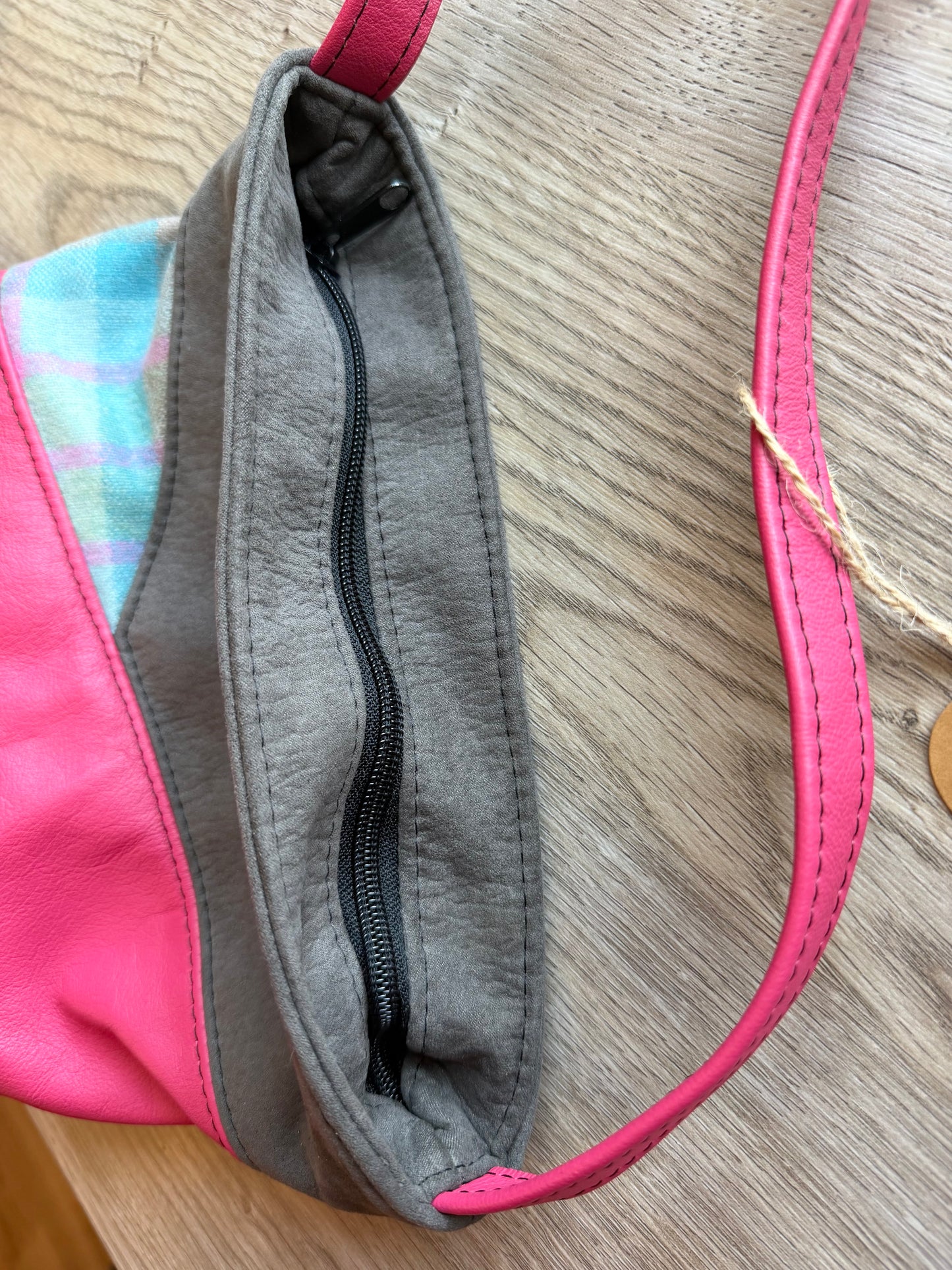 "Melina" Grau-Hellblau-Pink