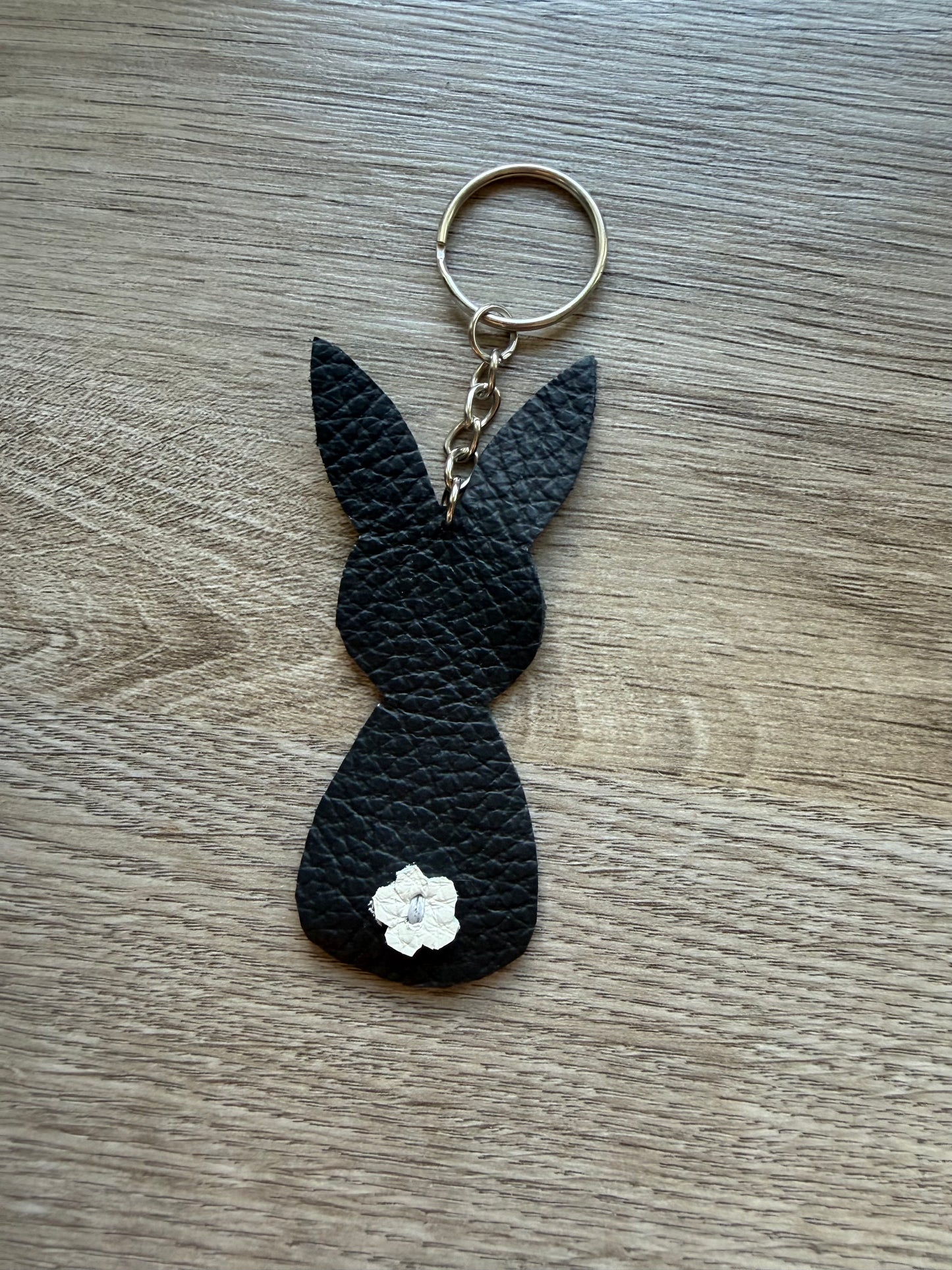 Hase mit Bommel